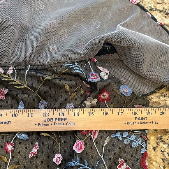 Adrianna Papell Women’s Floral Embroidered cold shoulder Dress Plus Size 16 - Picture 5 of 8